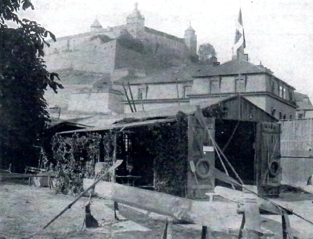 Das erste Bootshaus in Würzburg mit wenigen Booten